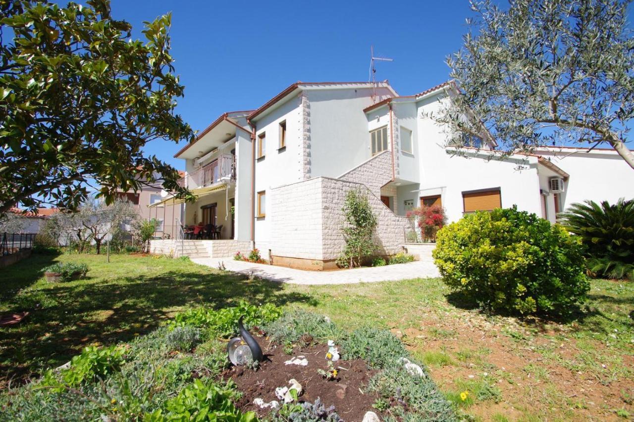 Apartment Ana Pula Exterior foto