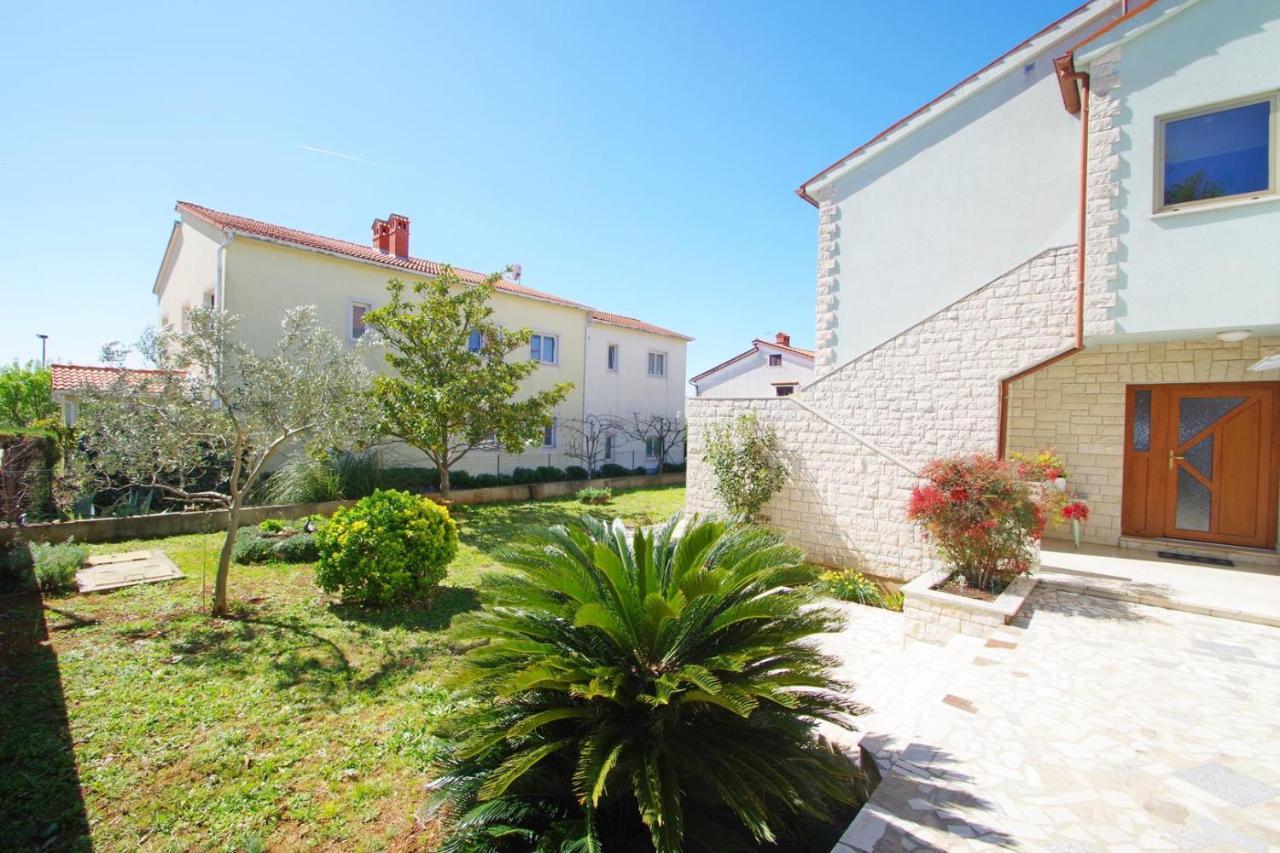 Apartment Ana Pula Exterior foto