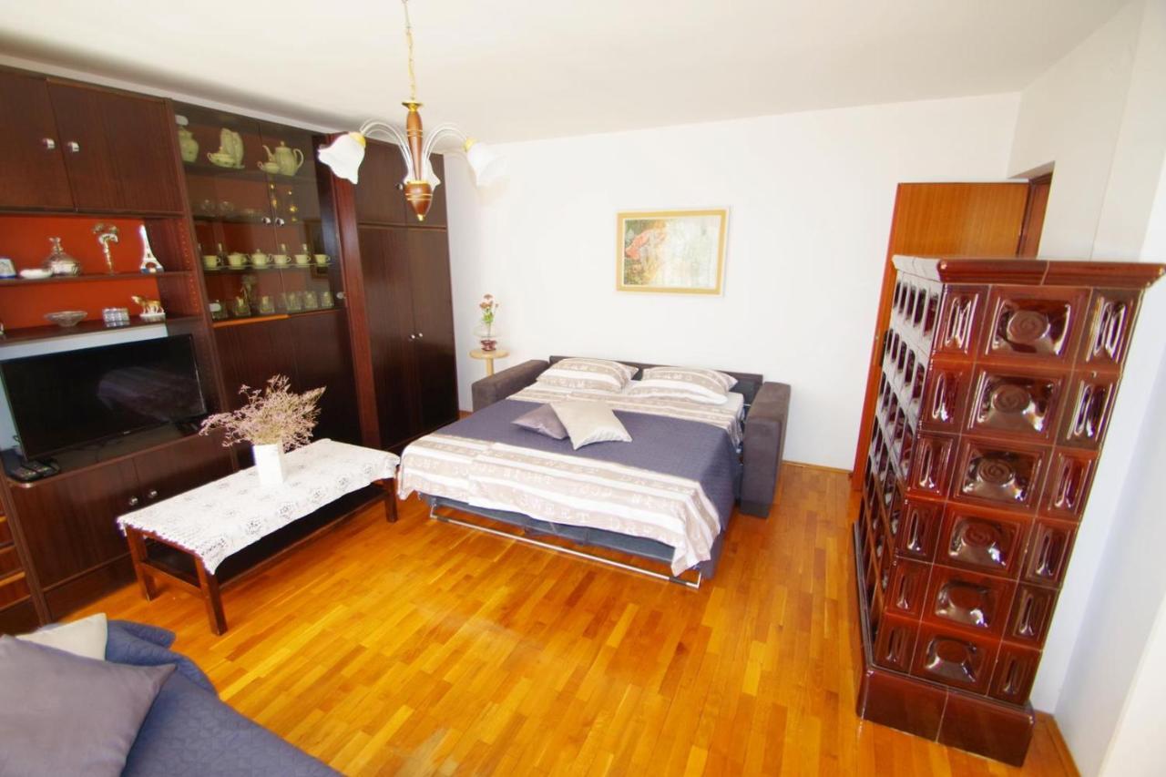 Apartment Ana Pula Exterior foto